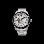 ORIENT STAR: Mechanical Sports Watch, Metal Strap - 43.2mm (RE-AT0107S)